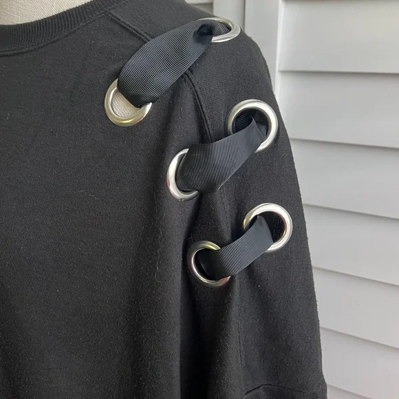 Dex Riveted Ribbon Pullover - Picture 2 of 7